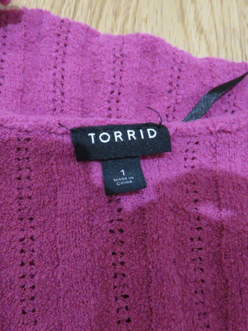 TORRID Cropped Tie-Front Shrug Cardigan Fuschia Red Marl Knit 1X Boho Plus Size - Picture 12 of 13